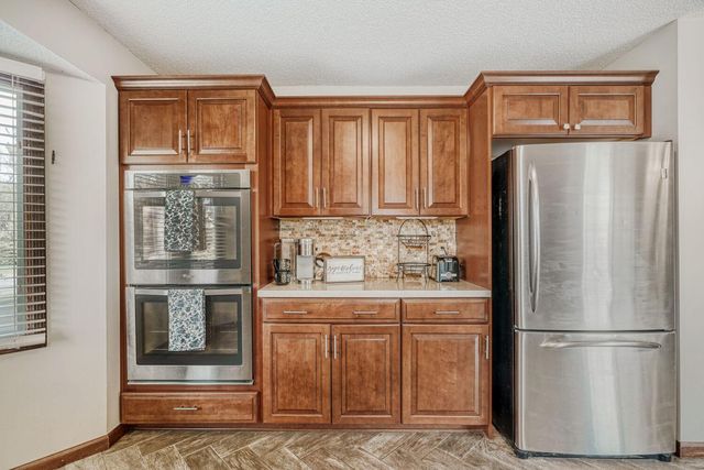 1212 142nd Lane NW, Andover, MN 55304