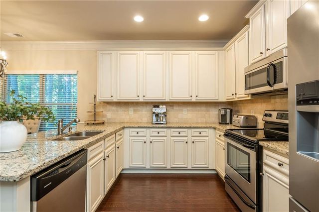 2689 Woodward Down Trail, Buford, GA 30519