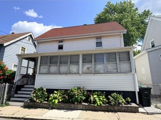 14 Henderson, Somerville, MA 02145