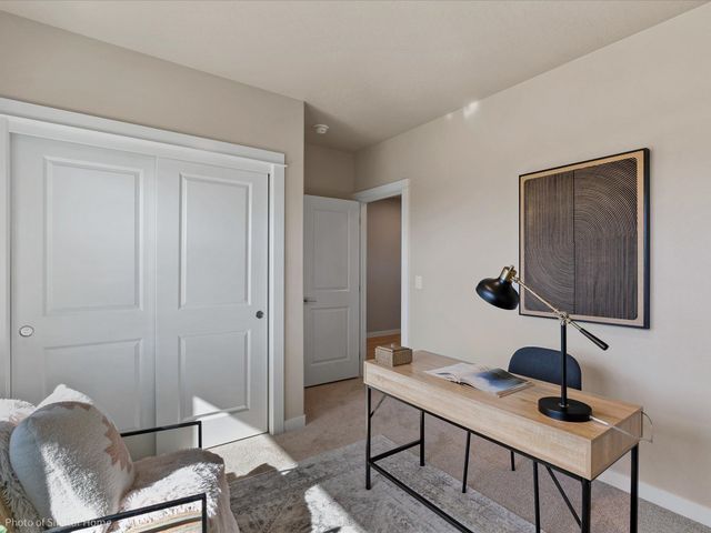 5345 N Ainsworth Ln, Spokane, WA 99217
