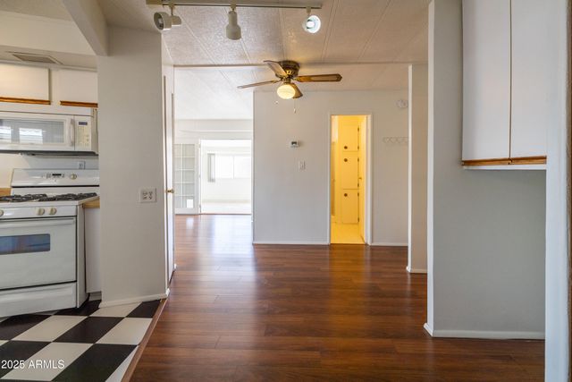 9318 E Sun Lakes Boulevard S, Sun Lakes, AZ 85248