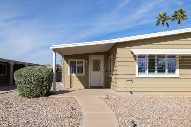 9318 E Sun Lakes Boulevard S, Sun Lakes, AZ 85248