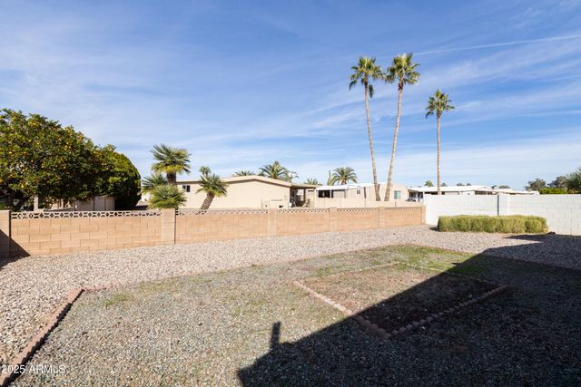 9318 E Sun Lakes Boulevard S, Sun Lakes, AZ 85248