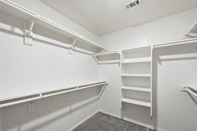 2040 Club Oak Drive, Heartland, TX 75126