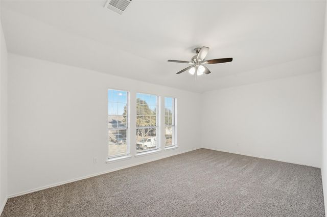 2040 Club Oak Drive, Heartland, TX 75126