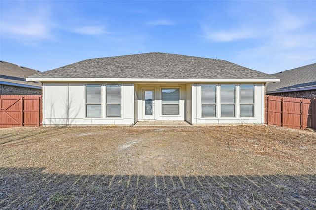 2040 Club Oak Drive, Heartland, TX 75126