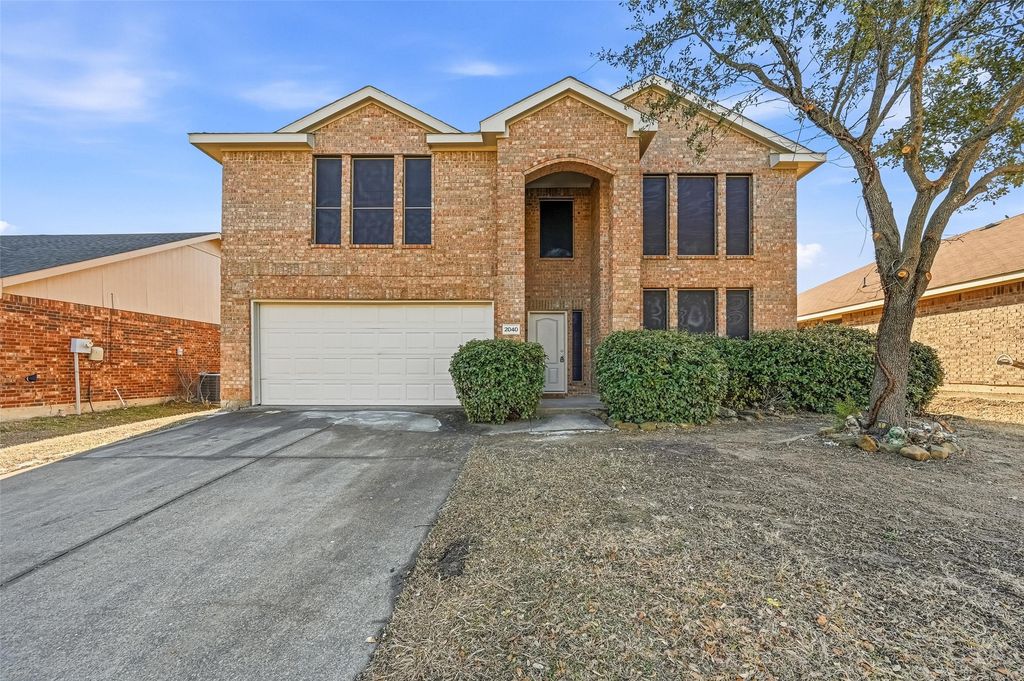 2040 Club Oak Drive, Heartland, TX 75126