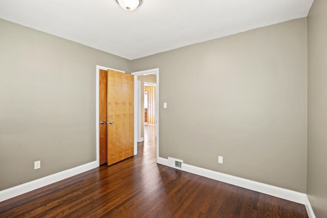 738 Della Drive, Lexington, KY 40504