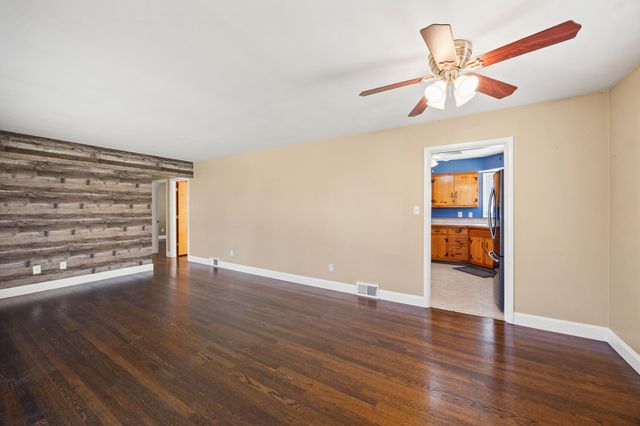 738 Della Drive, Lexington, KY 40504