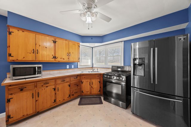 738 Della Drive, Lexington, KY 40504