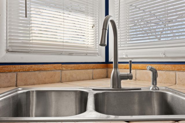 738 Della Drive, Lexington, KY 40504