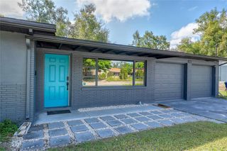 2106 W MINNEHAHA STREET, Tampa, FL 33604