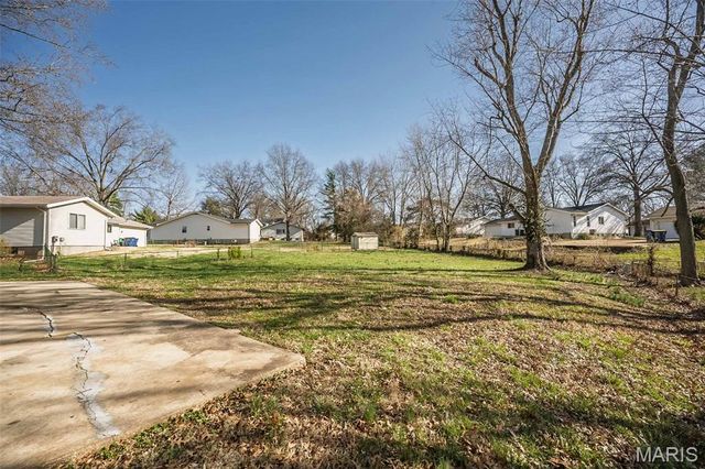 12050 Maidstone Court, Florissant, MO 63033