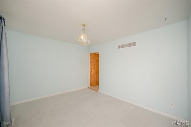 12050 Maidstone Court, Florissant, MO 63033