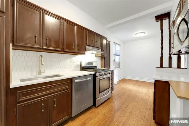 100 E Palisade Avenue A24, Englewood, NJ 07631