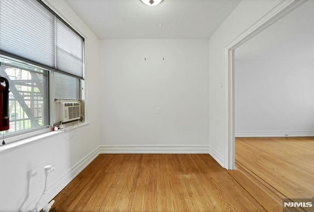 100 E Palisade Avenue A24, Englewood, NJ 07631