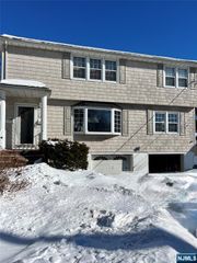 413 Kipp Avenue, Hasbrouck Heights, NJ 07604