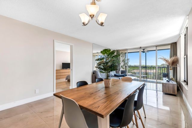 22 Royal Palm Way 606, Boca Raton, FL 33432
