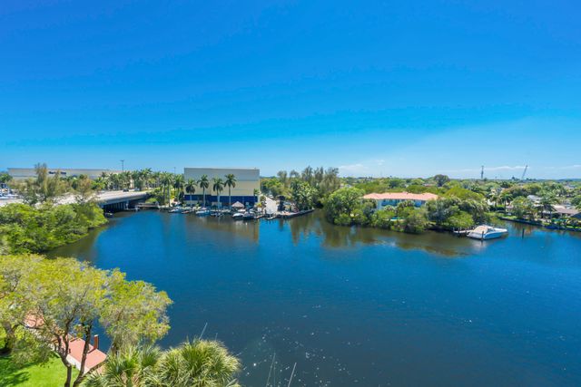 22 Royal Palm Way 606, Boca Raton, FL 33432