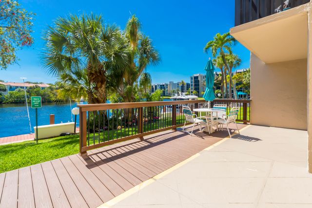 22 Royal Palm Way 606, Boca Raton, FL 33432