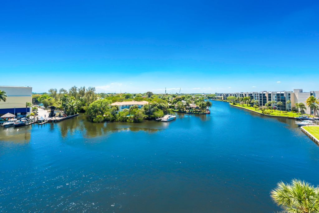 22 Royal Palm Way 606, Boca Raton, FL 33432