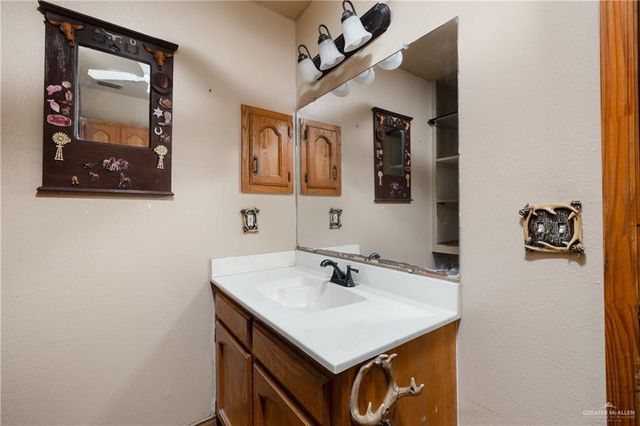 7503 Heisman Lane, Edinburg, TX 78542