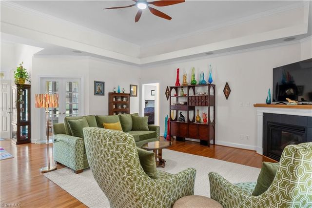 160 Serenity Pointe Drive, Kernersville, NC 27284