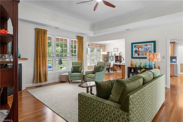160 Serenity Pointe Drive, Kernersville, NC 27284