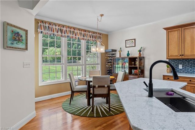 160 Serenity Pointe Drive, Kernersville, NC 27284