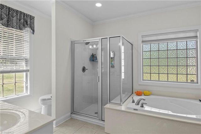 160 Serenity Pointe Drive, Kernersville, NC 27284