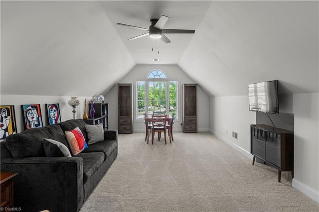 160 Serenity Pointe Drive, Kernersville, NC 27284