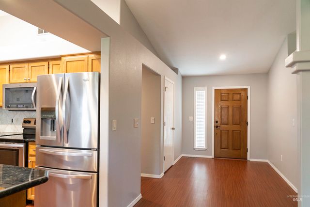 3810 E Anemone, Boise, ID 83716