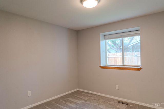 3810 E Anemone, Boise, ID 83716