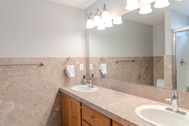 3810 E Anemone, Boise, ID 83716