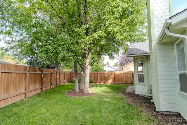 3810 E Anemone, Boise, ID 83716