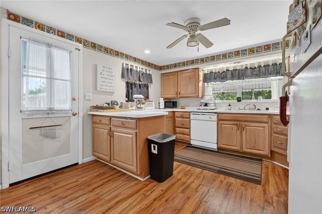 9044 Somerset LN, Bonita Springs, FL 34135