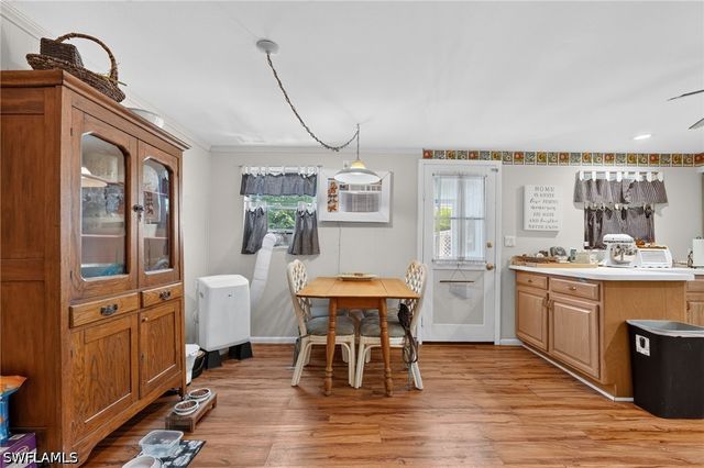 9044 Somerset LN, Bonita Springs, FL 34135