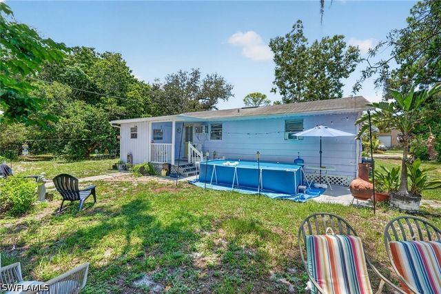 9044 Somerset LN, Bonita Springs, FL 34135