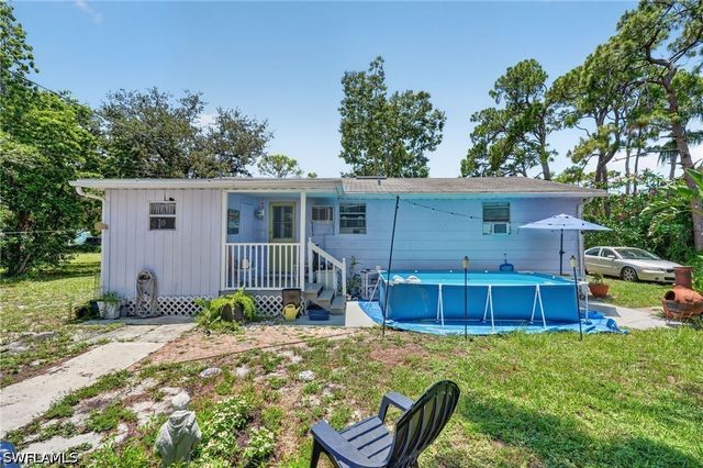 9044 Somerset LN, Bonita Springs, FL 34135