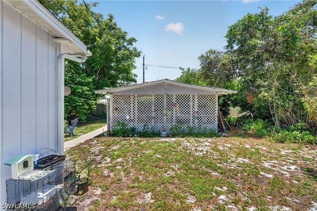 9044 Somerset LN, Bonita Springs, FL 34135