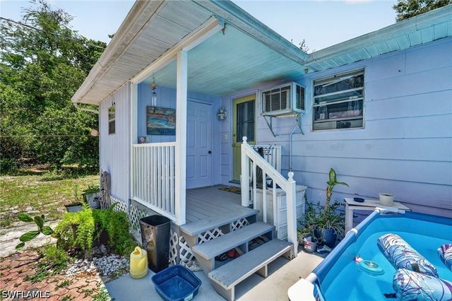 9044 Somerset LN, Bonita Springs, FL 34135