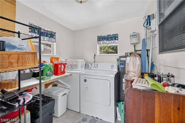 9044 Somerset LN, Bonita Springs, FL 34135