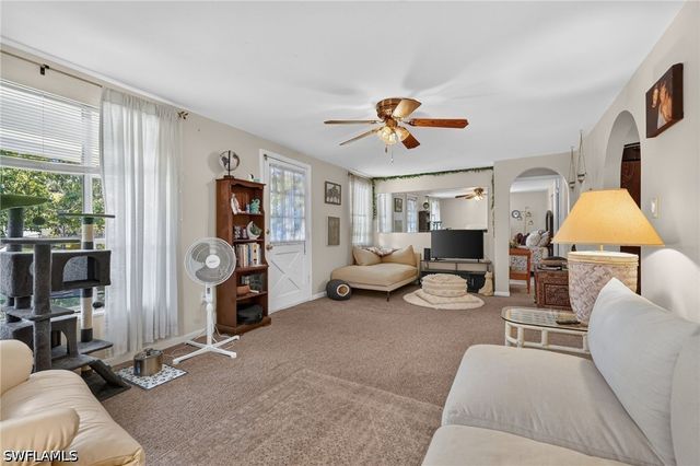 9044 Somerset LN, Bonita Springs, FL 34135