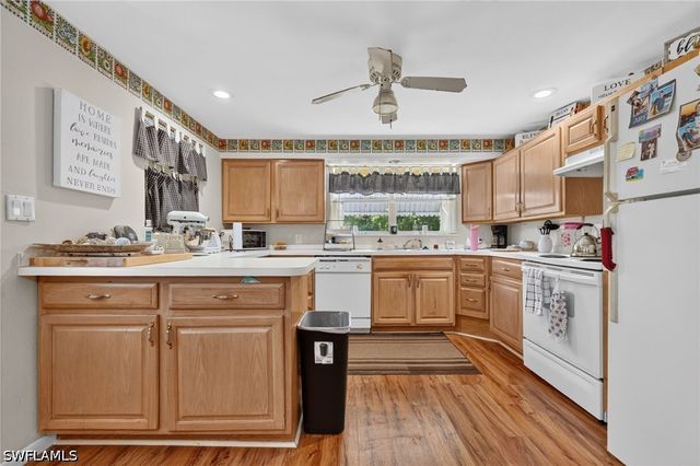 9044 Somerset LN, Bonita Springs, FL 34135