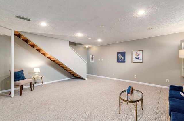 304 Meadow Ash Drive, Lewis Center, OH 43035