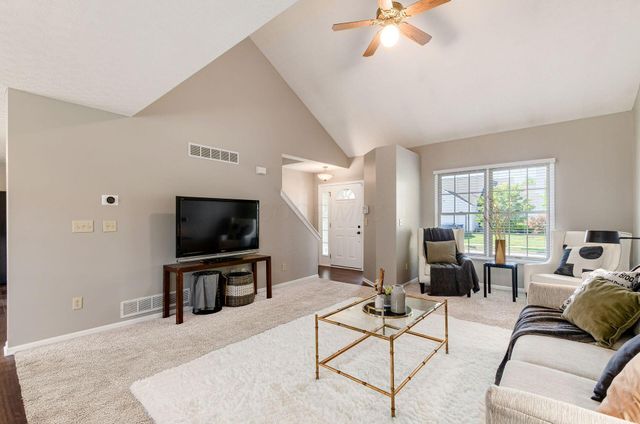 304 Meadow Ash Drive, Lewis Center, OH 43035