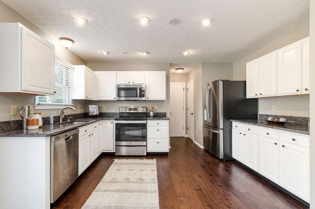 304 Meadow Ash Drive, Lewis Center, OH 43035