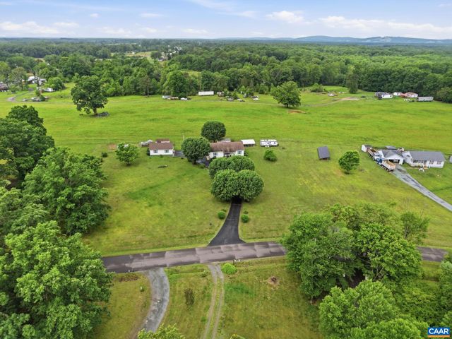 9402 CEDAR HOLLOW RD, Unionville, VA 22567