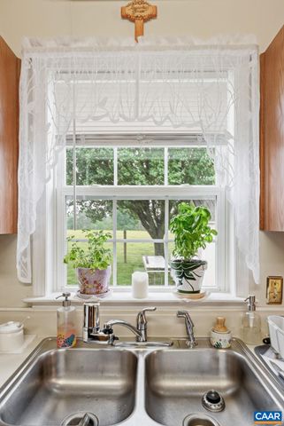 9402 CEDAR HOLLOW RD, Unionville, VA 22567