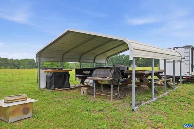 9402 CEDAR HOLLOW RD, Unionville, VA 22567